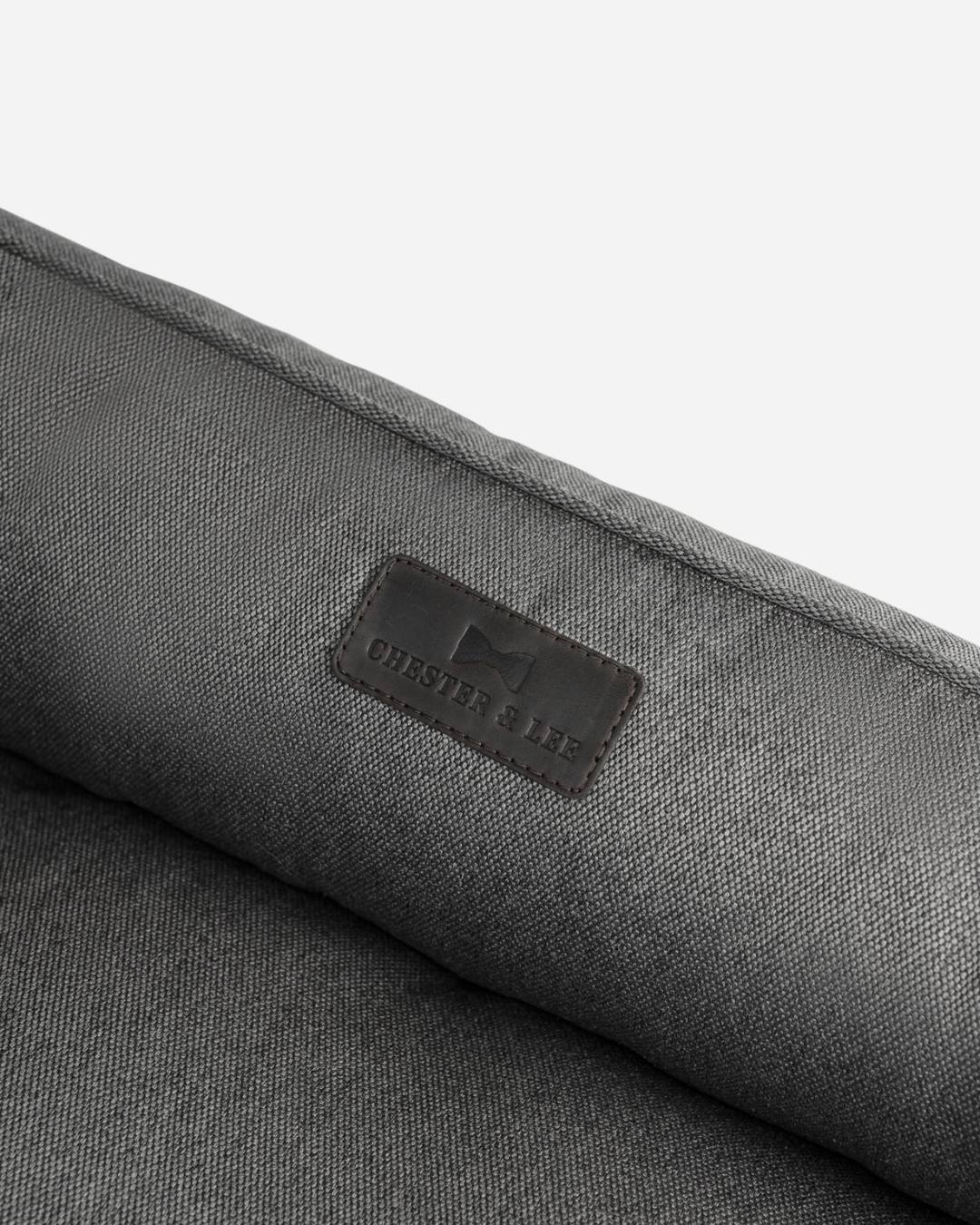 Primer plano de Chester & Lee | Cotton Sleeper - Cama para perros gris, vista 1