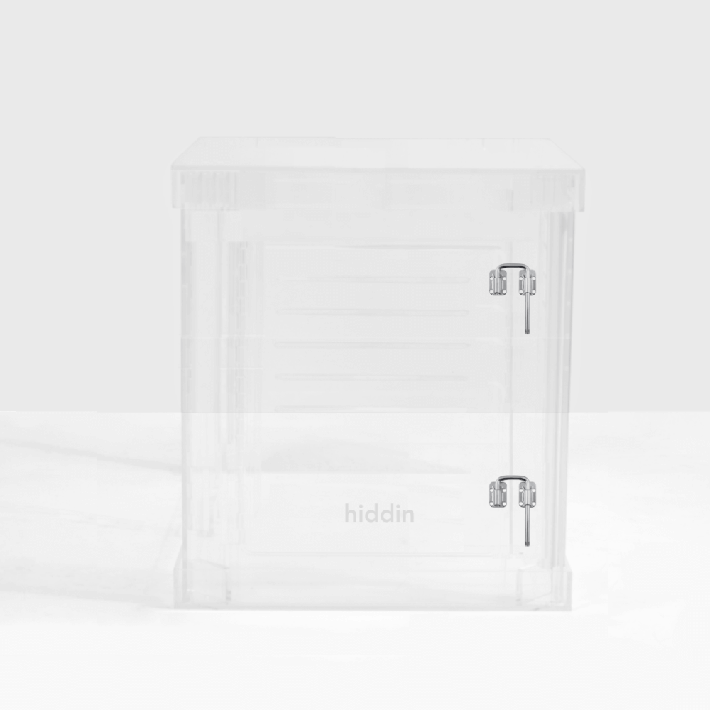 Blush cushion inside Hiddin Small Clear Pet Crate