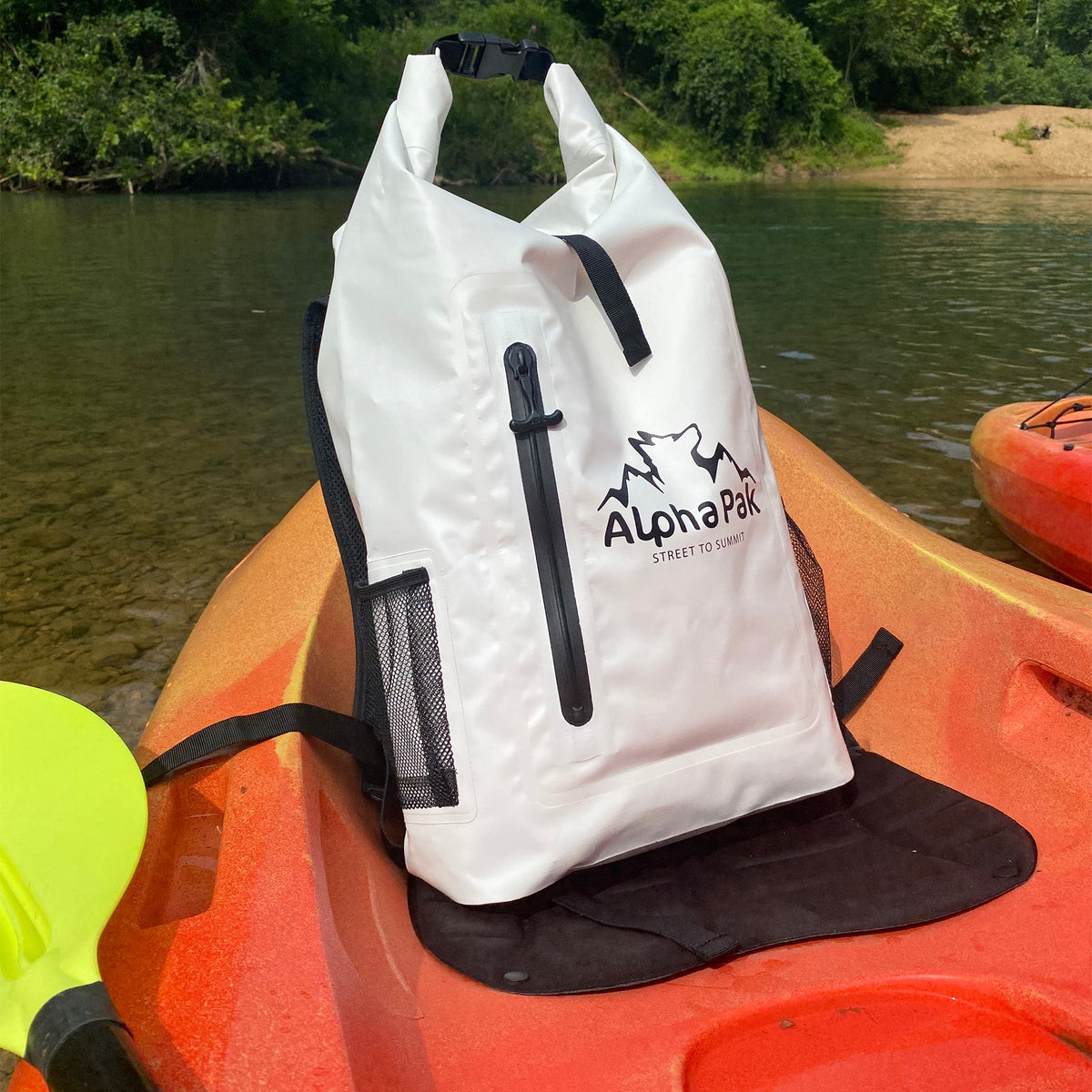Alpha Pak Iceberg Dry Bag 30 L - additional lifestyle view