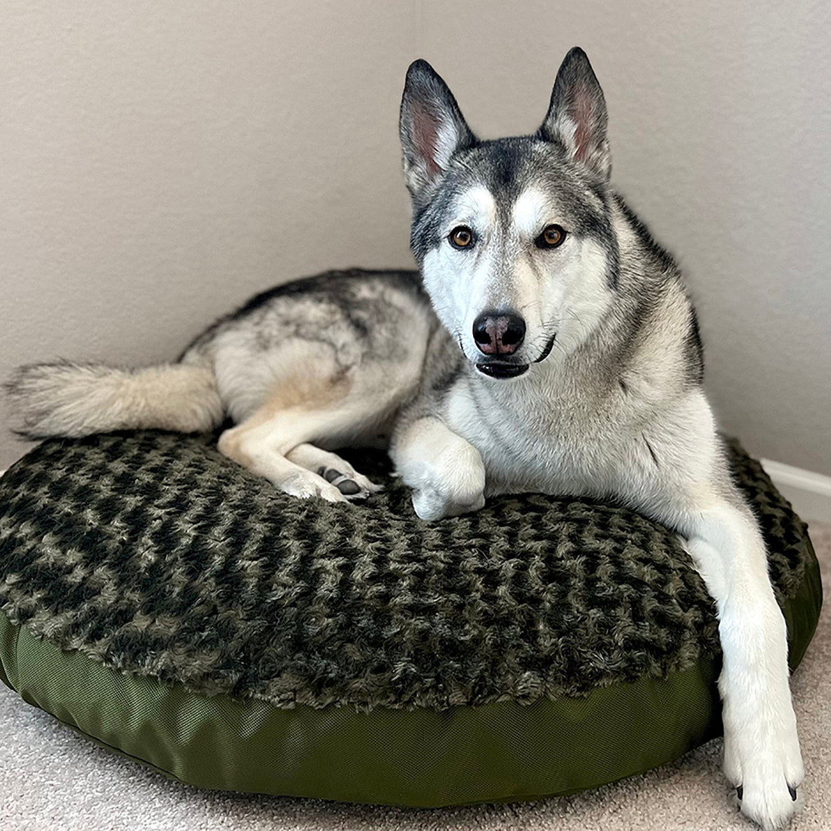Round Furvana™ Dog Bed — vista del producto
