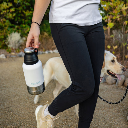 Detalle de viaje de HydroPet® Botella portátil de agua para perros - 32 oz