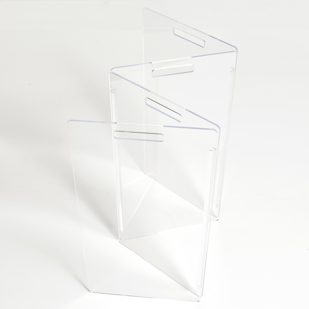 Lifestyle view of Low Zig Zag Gate in use — view 9